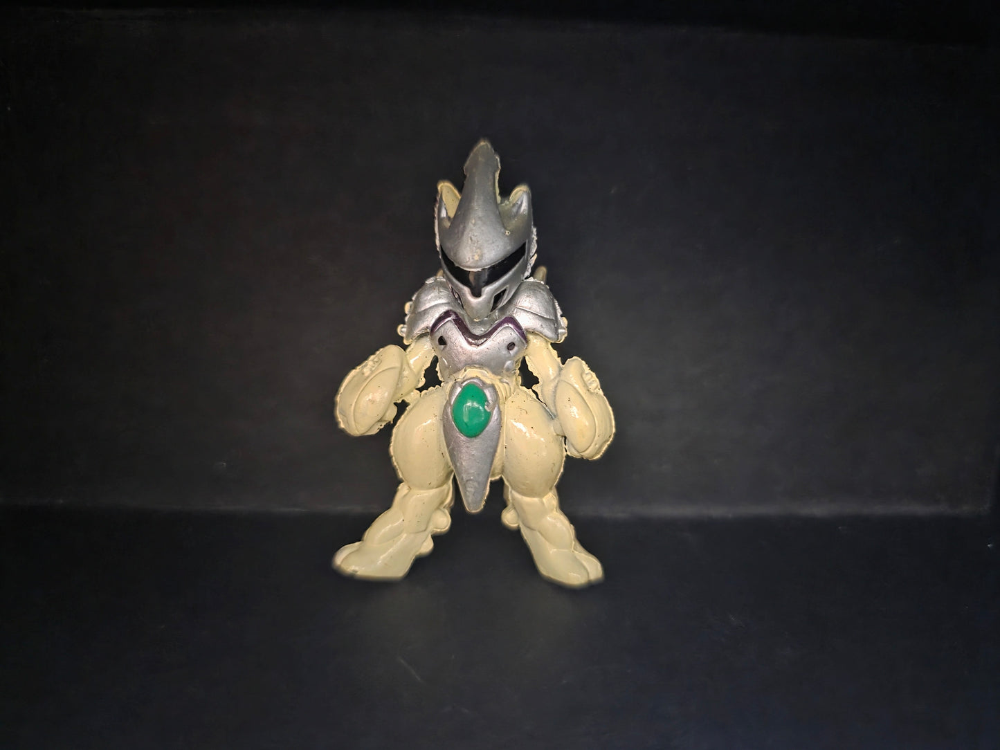 Vintage Armored Mewtwo Figur – TOMY